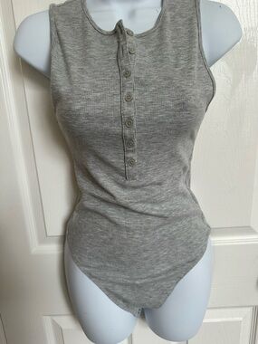 American Eagle Outfitters Gray Ribbed Henley Bodysuit